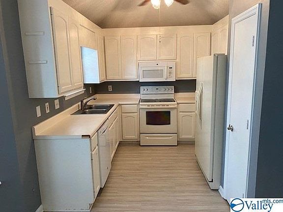 3rd image of 14003 Whitehurst Cir SW
