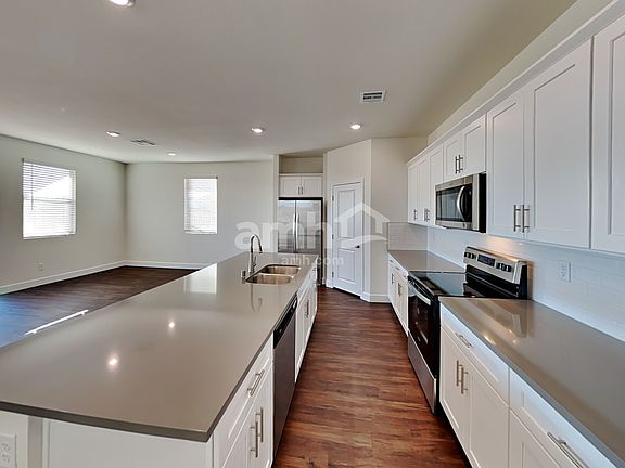3rd image of 866 Longwood Gardens St