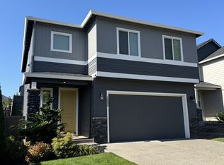 16889 SE Mist Layer Loop, Happy Valley, OR 97086