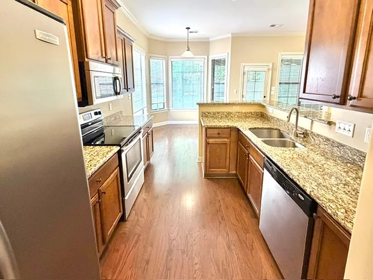 10601 Bird Stone Cv — Photo 5