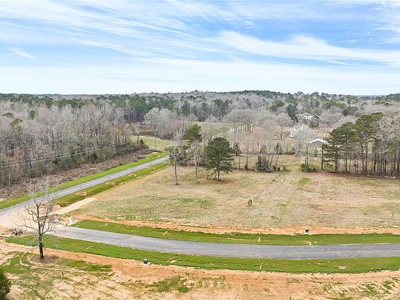 3rd image of 1501 Rockhouse Farms Rd