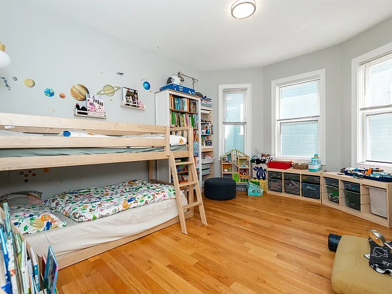 279 Concord Ave #2G — Photo 10
