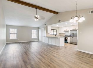 259 E Castle Harbour Dr, Friendswood, TX 77546