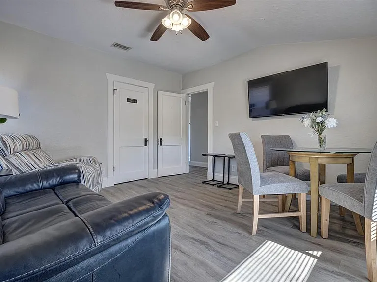 117 E Euclid Ave — Photo 16
