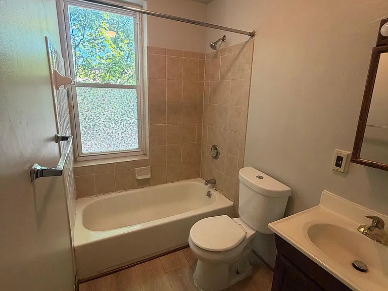 2752 Maryland Ave #2 — Photo 11
