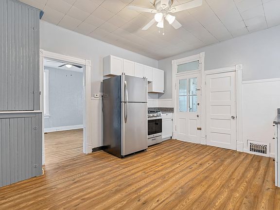 5th image of 4731 Varrelmann Ave