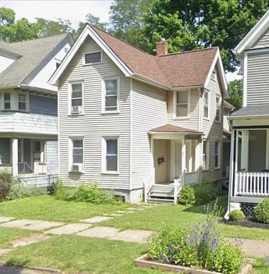 2 bed, 1.0 bath, 1000 sqft, $1,400 — Photo 1