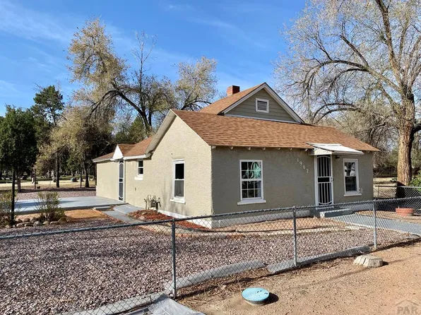 1902 Independence Dr, Pueblo, CO 81006