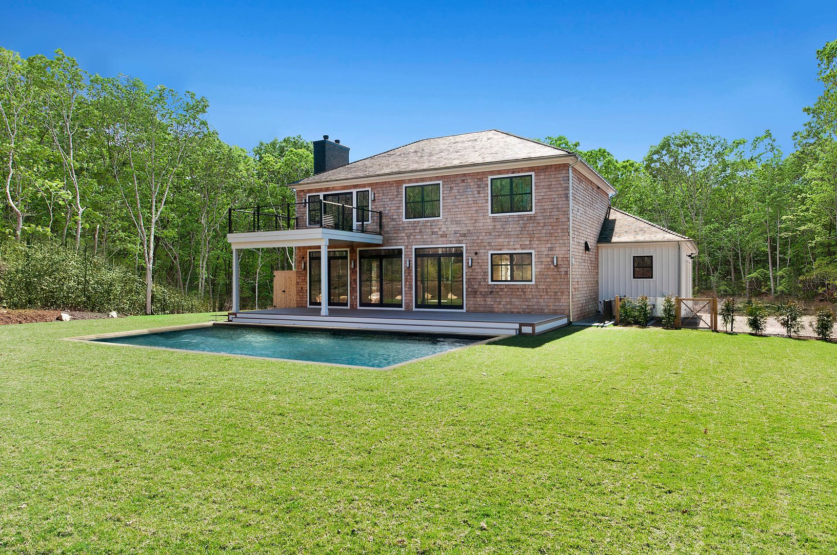  bright and private, surrounded by reserve