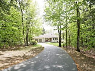 6 Saint Andrews Cir, Falmouth, ME 04105