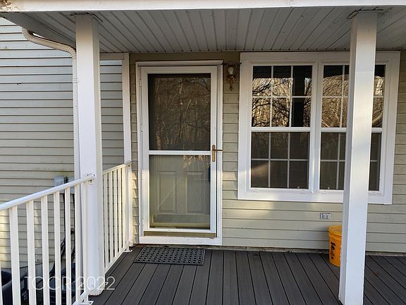 2nd image of 1127 Hyde Park Ct