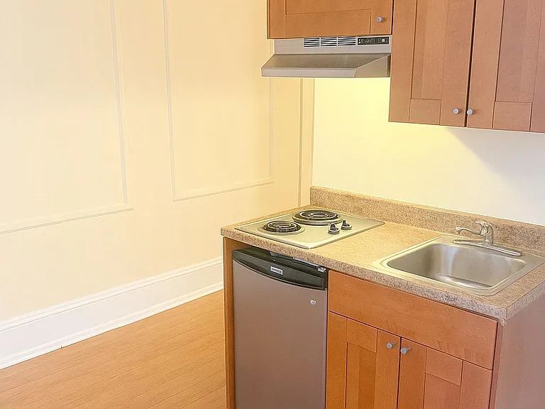 1324 Locust St #528 — Photo 6