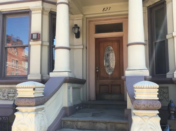 827 Washington Street image 1 of 10