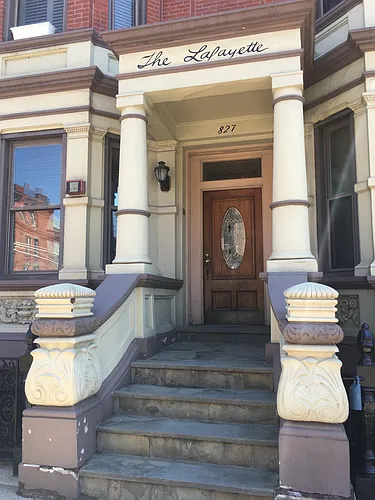 827 Washington St Photo 1