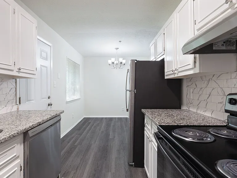 641 Powder Springs Smyrna LLC — Photo 33