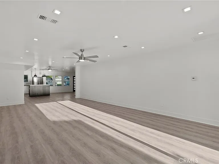 6051 Teesdale Ave — Photo 15