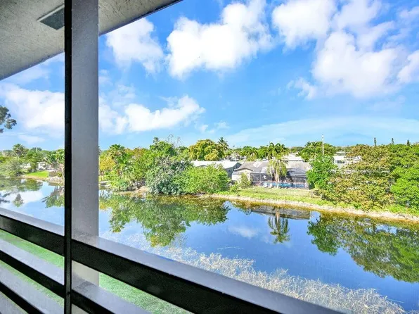 10442 Sunrise Lakes Boulevard #312, Sunrise, FL 33322