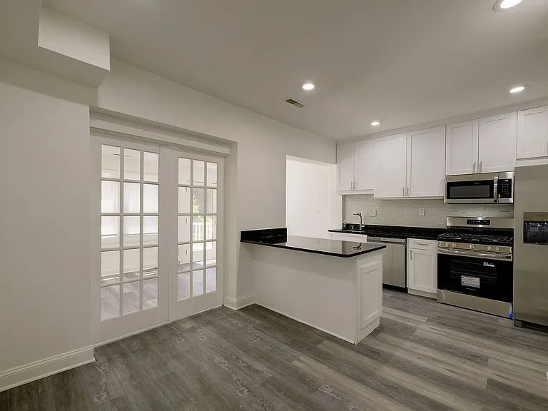514 Missouri Ave NW — Photo 10