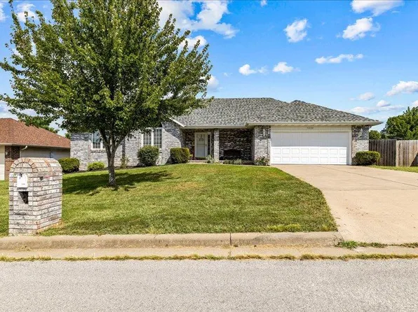 5046 S Greenfield Road, Battlefield, MO 65619