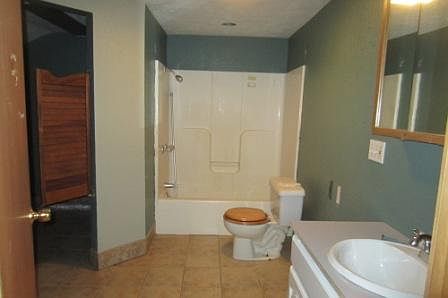 2nd image of 214 W Charles St