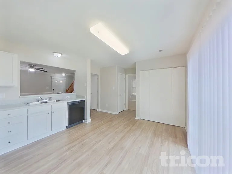1548 Hollow Maple Dr — Photo 6