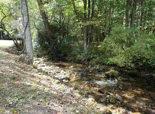 000 Cals Cove Rd, Franklin, NC 28734