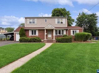 685 Saddle River Rd, Saddle Brook, NJ 07663