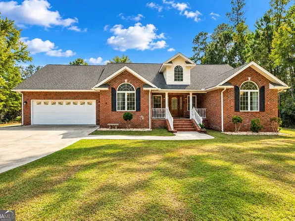 296 Magnolia Rd, Midway, GA 31320