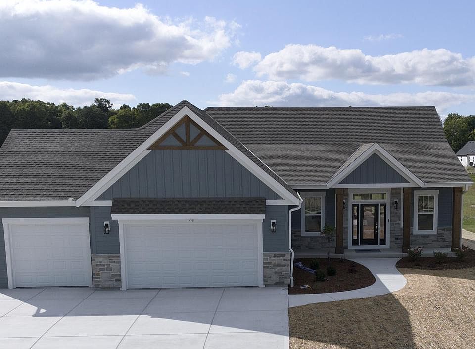 1st image of 479 Sandstone STREET