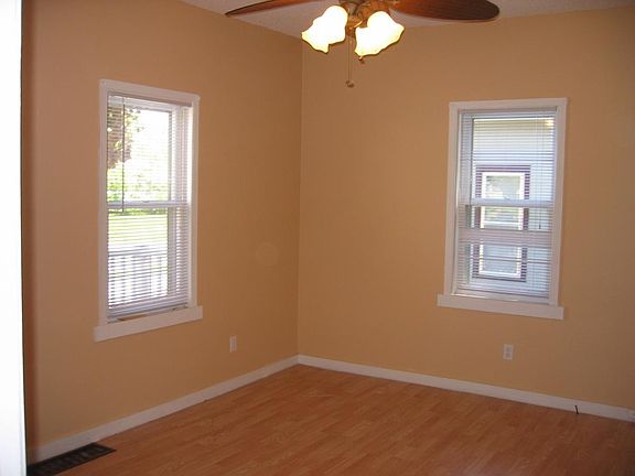 Large Bedroom