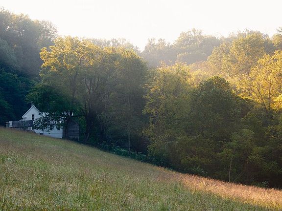 20th image of 3685 Martin Ervin Rd