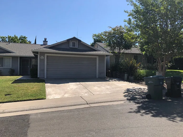 5724 Mist Ct — Photo 2