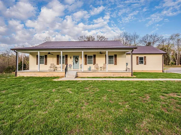 1361 Walkers Chapel Rd, Adolphus, KY 42120