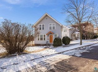 4931 E Superior St, Duluth, MN 55804