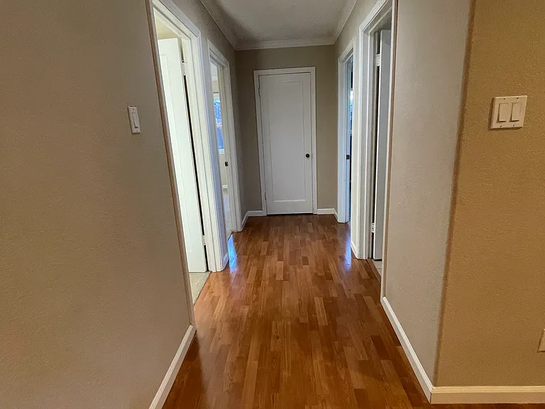 1010 Westway Dr — Photo 15