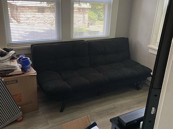 5th image of 39 Arlington Ave