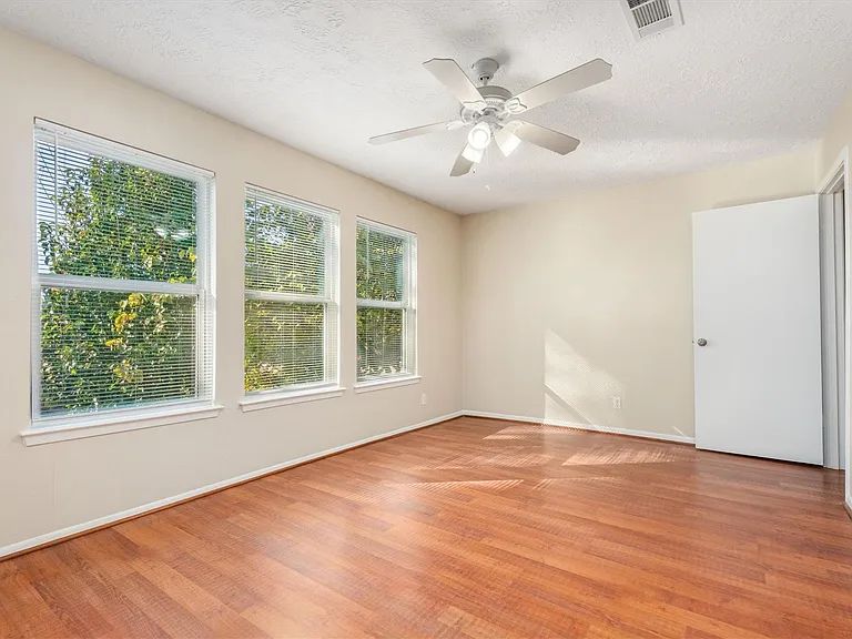 20361 Fieldtree Dr — Photo 21