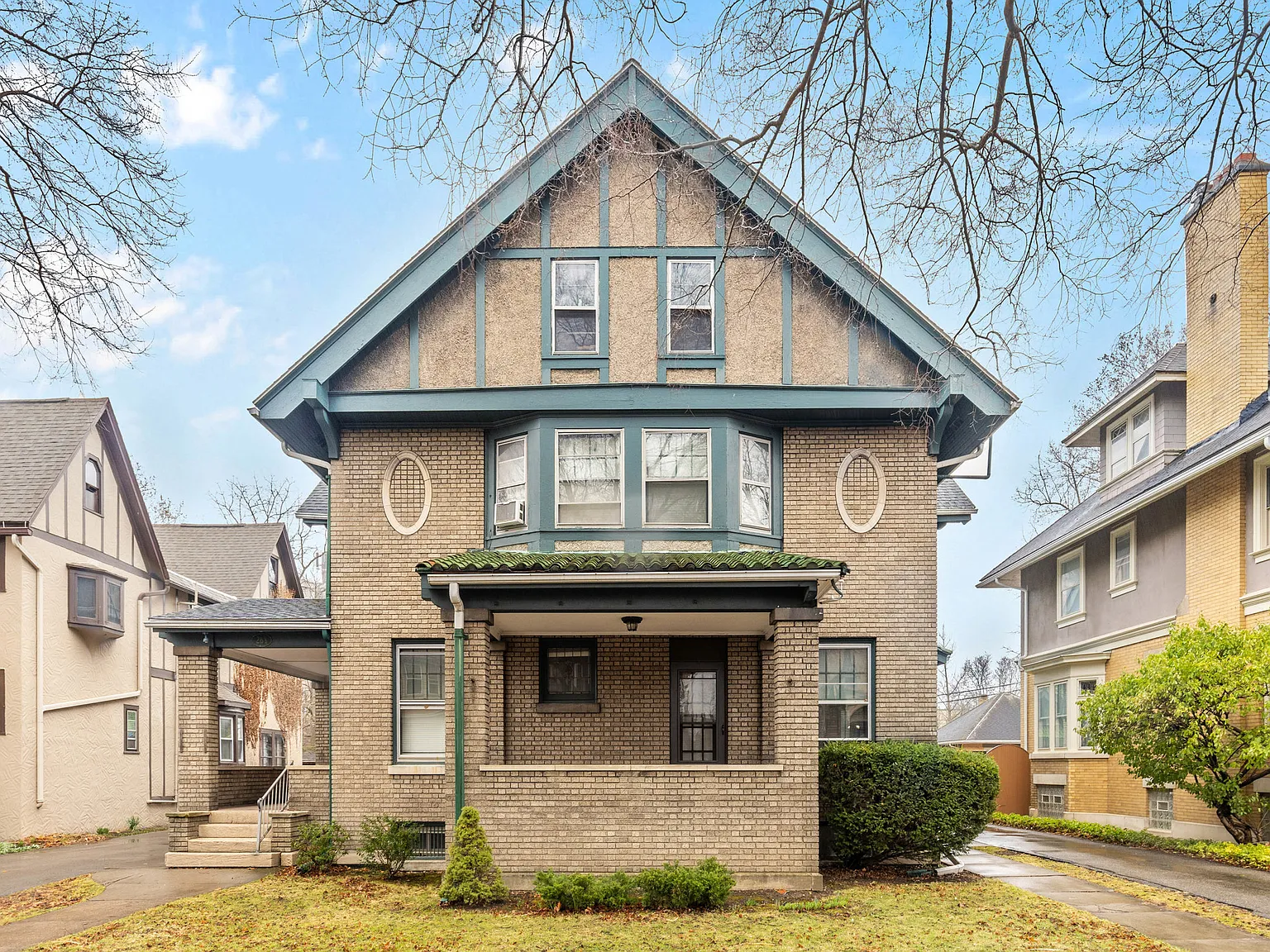 26 Strathallan Park — Photo 1