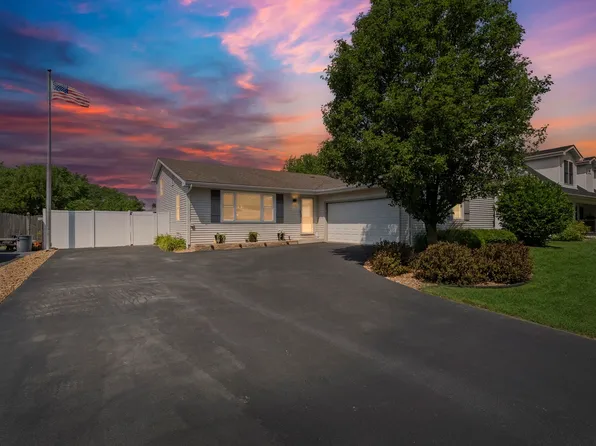 805 Stonegate Rd, New Lenox, IL 60451