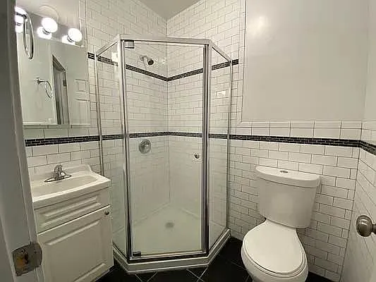 Rented by Bond New York | media 9