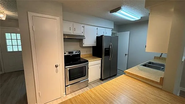 341 Audubon Dr — Photo 3