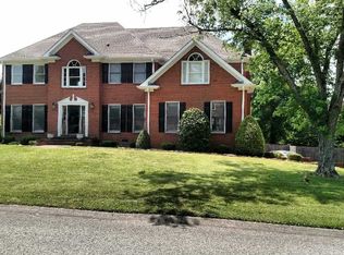112 Pembroke Dr, Hendersonville, TN 37075