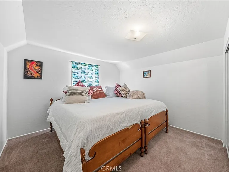 195 Knoll Rd — Photo 32