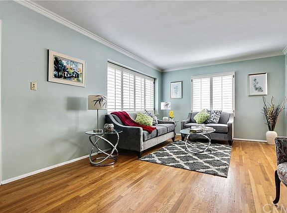 4th image of 3737 Stevely Ave