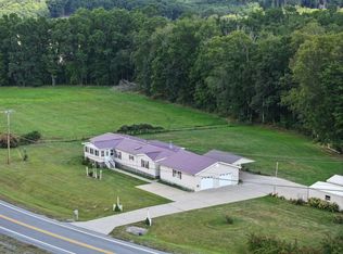 2871 Grassy Meadows Rd, Alderson, WV 24910