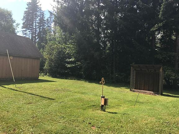 2nd image of 2030 N Palmer Ln
