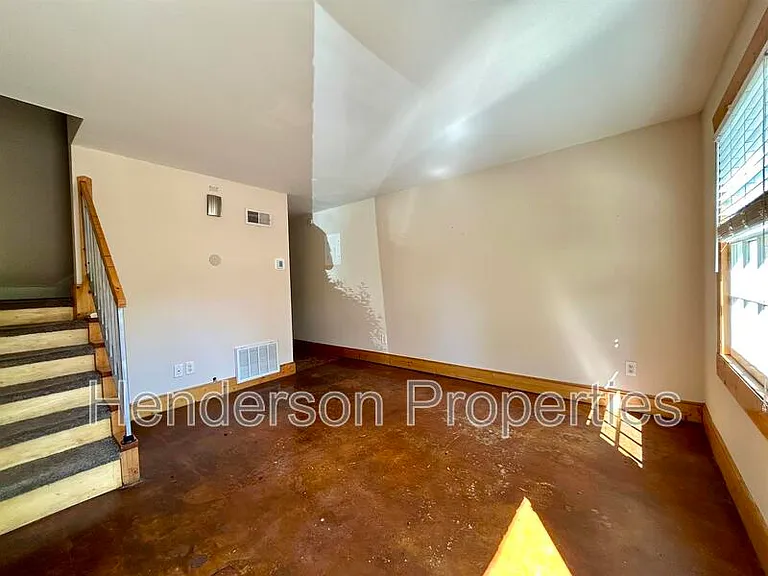 634 Chipley Ave #1 — Photo 3