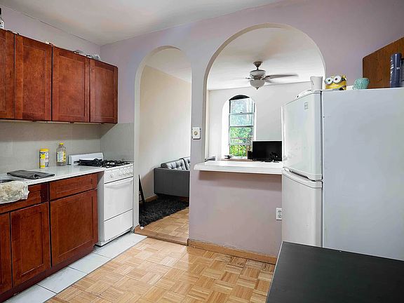 2nd image of 307 E 104th St #3C