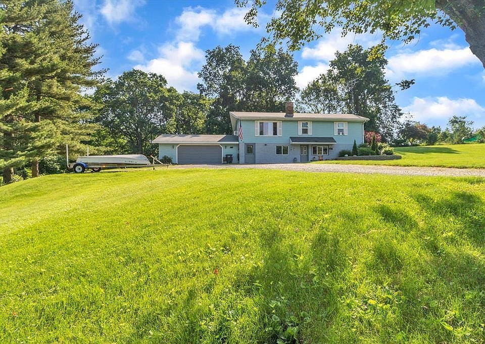 1st image of 25981 Hiawatha Dr