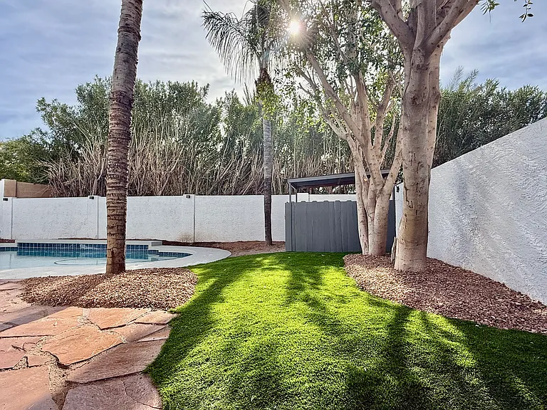 Turfed lawn for pets and kids